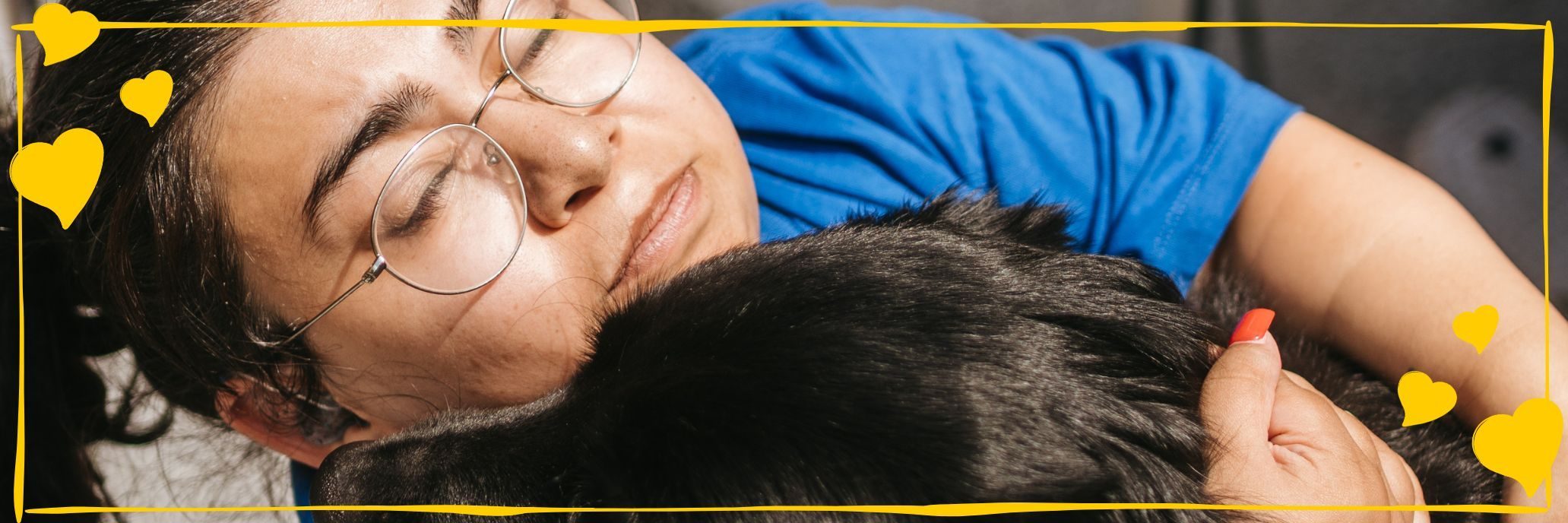 MPS-Patientin mit Hund, Header | MPS-Austria
